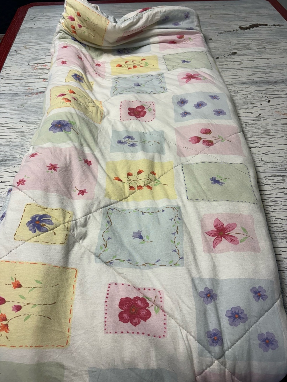 Pastel Floral Patchwork Cotton Quilt - Multicolor